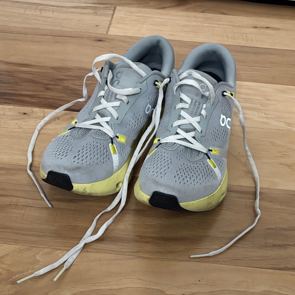 On Running Women's Athletic Shoes in Gray and Yellow